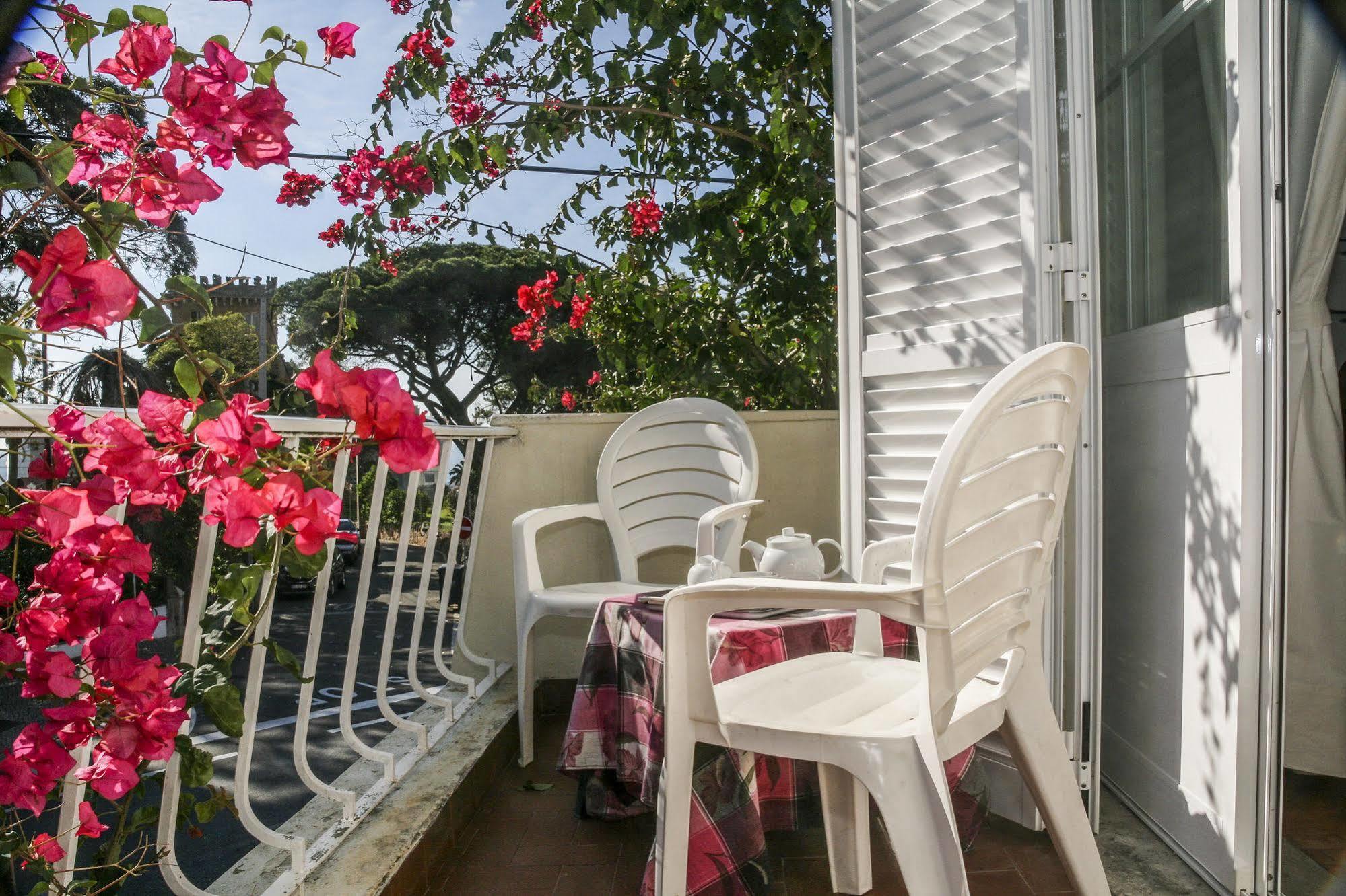 Casa Shanti Niketan Εστορίλ Εξωτερικό φωτογραφία